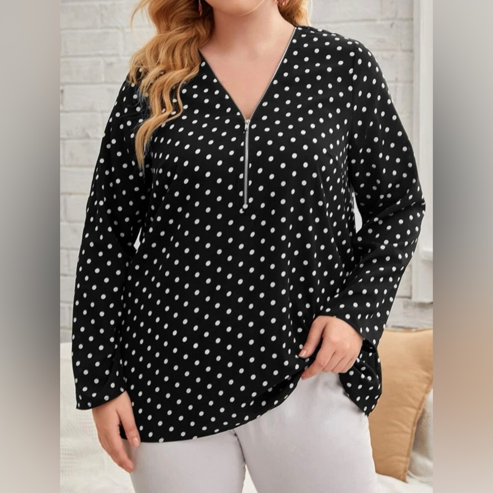 NWOT-EMERY ROSE Plus Polka Dot Half Zip Up Blouse